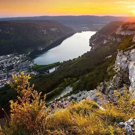 Joli En Face De Appartamento Nantua