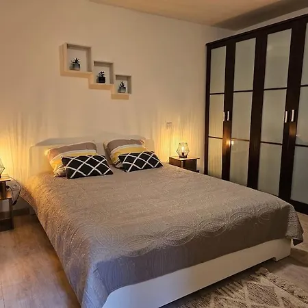 Apartment Joli En Face De *